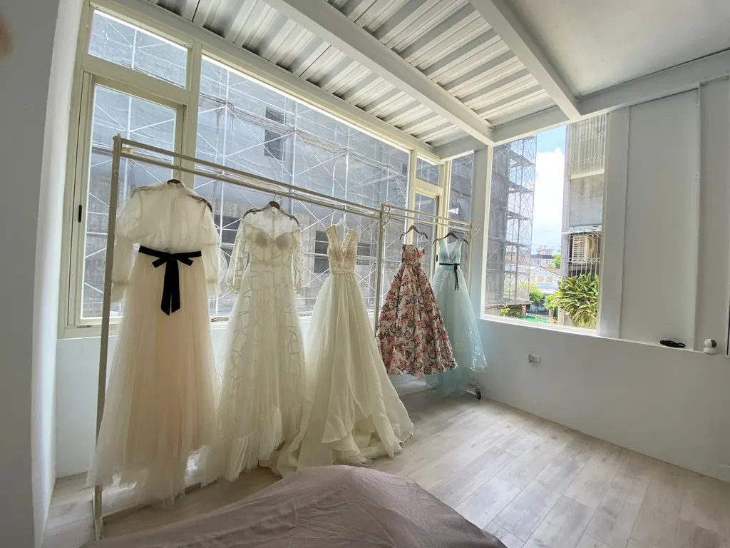 台南老屋改婚紗館，明亮的婚紗展示空間